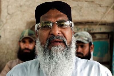 Pakistan Takes Radical Sunni Leader Off Terrorist Watchlist Ahead of Election