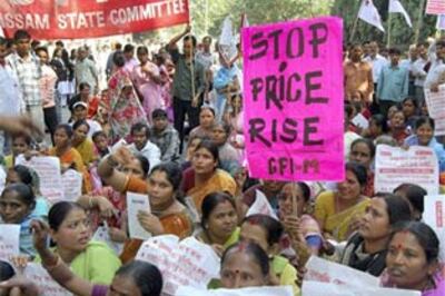 Opposition corners Govt on price rise in LS
