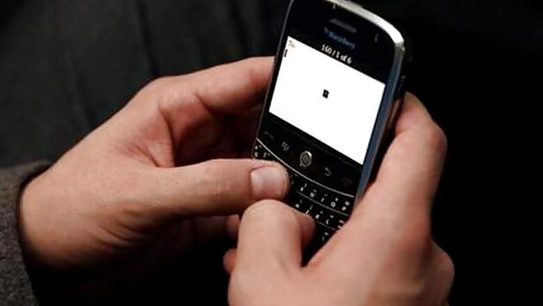 Too much texting can create disconnects in relationships