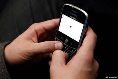 Too much texting can create disconnects in relationships