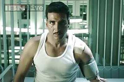 Arvind Kejriwal, Manish Sisodia, Kumar Vishwas watch 'Baby' with party workers after exit polls predict AAP win