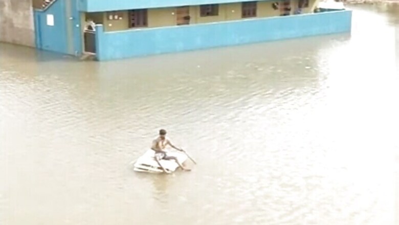 Schools, colleges remain closed in Chennai due to rains, death toll in TN crosses 170