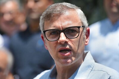 Omar Abdullah Demands Centre's Reply in Parliament as More Troops Arrive in Kashmir