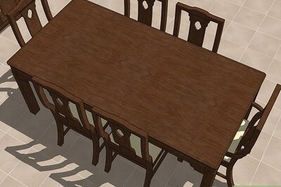 How to Decorate a Dining Table