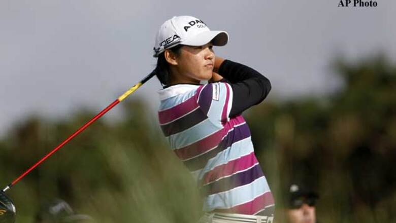 Tseng lifts British Open amidst tears