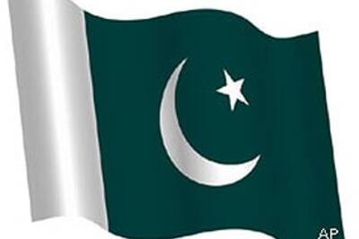 Pak strikes peace deal with militant tribal group