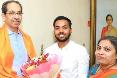 Uddhav Camp Releases New Song Ahead of Andheri Bypoll, Vows to Teach Lesson to 'Backstabber' Shinde