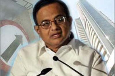 Chidambaram doesn't take names but slams Left