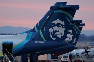 Alaska Airlines Resumes Flying Boeing 737 MAX 9 After Inspections