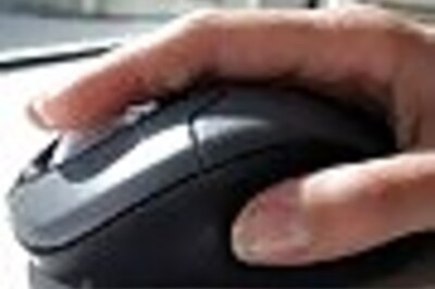 Indians prefer social networking over market trading