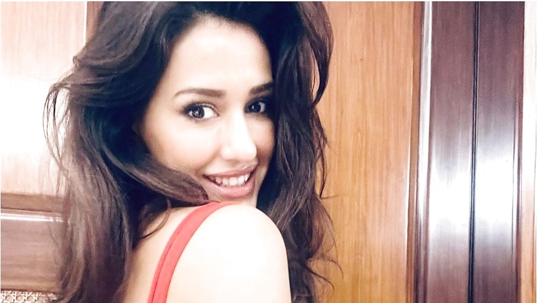 Disha Patani Brightens Up The Day With Her All-Smiles Picture; Fans Call Her ‘Gorgeous’