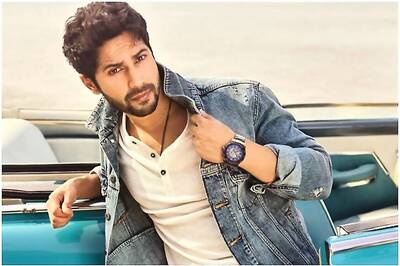 Varun Dhawan Helped 200 Bollywood Dancers With Funds: Report