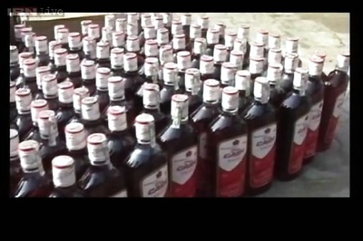 Tamil Nadu police lathicharge DMK protesters demanding liquor ban