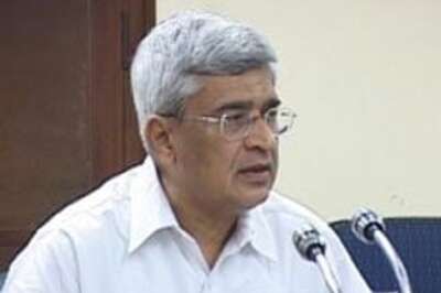 Karat attacks George Bush, says he's a 'fool'