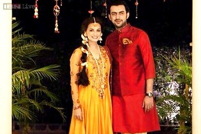 Dia Mirza sports Ritu Kumar outfit on her mehendi night