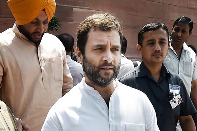 Rahul Gandhi Visits Sushma Swaraj at AIIMS