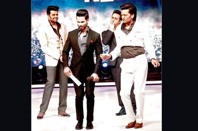 'Jhalak Dikhhla Jaa Reloaded' judges Shahid, Malaika strike close friendship