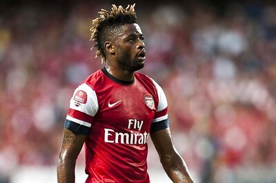 Arsenal's Alex Song set to join Barcelona