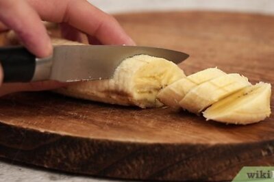 How to Make an Ice Cream Banana Smoothie