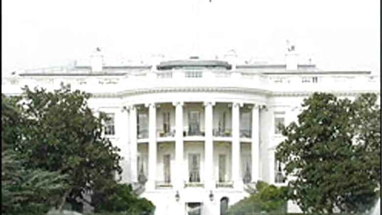 White House says will not immediately cut off aid to Egypt