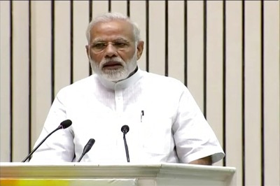 On 3rd Birthday of Swachh Bharat Abhiyan, PM Narendra Modi Calls Upon 125 Crore Indians to Unite