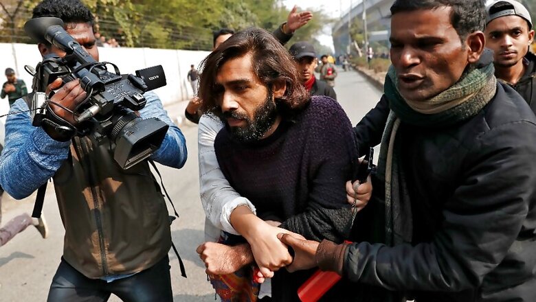 Jamia Teachers' Body Condemns Firing at Protesters, Blames Anurag Thakur for Instigating Violence