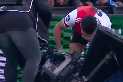 WATCH | Iranian Footballer Alireza Jahanbakhsh Sweet Gesture for Cameraperson is Winning Internet