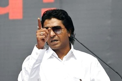 Mumbai: MNS chief Raj Thackeray's daughter meets with a road accident