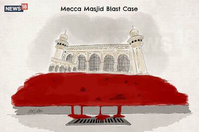 Judge Who Acquitted Swami Aseemanand, 4 Others in Mecca Masjid Blast Case Resigns