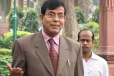 UPA has overdrawn on Left's debit card: CPM MP