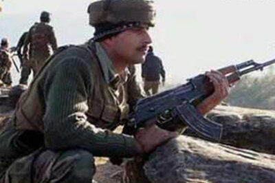 NATO kills 30 insurgents on Pakistan territory