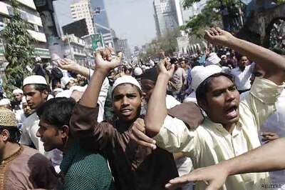 Bangladesh: Protesters urge death for Islamic politician