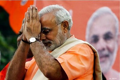Narendra Modi to woo Indian Americans via satellite