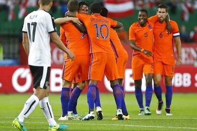 Defenders' Confusion Forces Austria to Lose to Dutch at Euro 2016