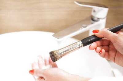 The Ultimate Guide to Cleaning Your Makeup Brushes and Beauty Blender at Home