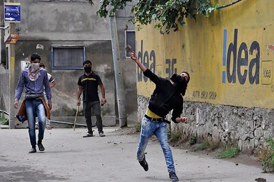 How Six Youths From UP Ended Up Being Stone Pelters in Kashmir