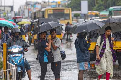 Chennai Rains Updates: 2 Dead, Locals Place Barricades as Woman Falls into Open Manhole; Schools Shut