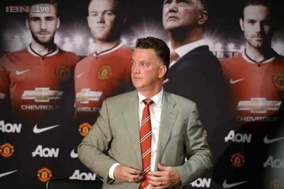 Youth and experience in Van Gaal's first squad at United