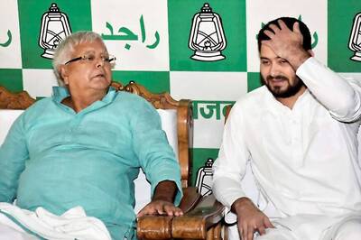 Lalu Woos Left at the Cost of Shahabuddin, Extends Olive Branch to NDA Dissidents