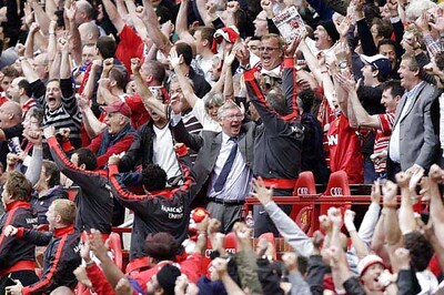 Sponsors put Man Utd on course to meet financial goals