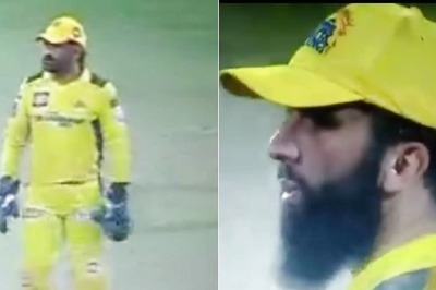 WATCH: MS Dhoni Loses His Calm as Moeen Ali Fumbles While Fielding Against RCB