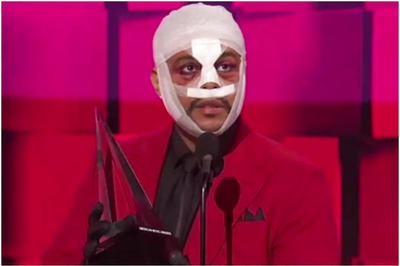 The Weeknd Picks Up American Music Award Win with Bandaged Face
