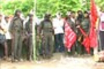 Five CPM supporters shot dead by Maoists