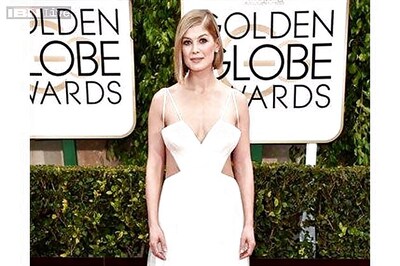 The redheads take it on the Golden Globes carpet
