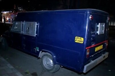 Delhi Police arrests van driver who escaped with Rs 22 crore, recovers cash