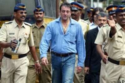 Sanjay Dutt applies for bail extension