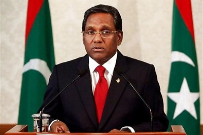 Maldivian president Waheed arrives in India