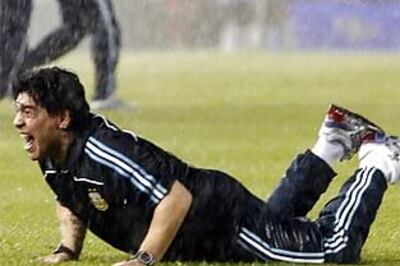 Chile qualify for World Cup, Argentina back on track