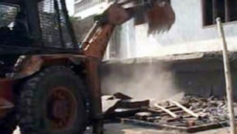 Demolition issue:Parliament disrupted
