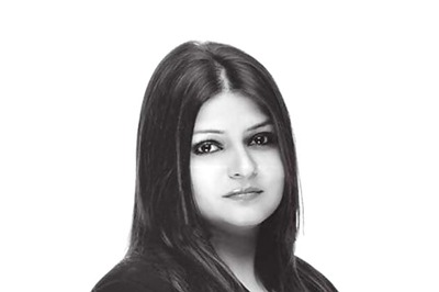 B'wood must treat women as heroes: Advaita Kala